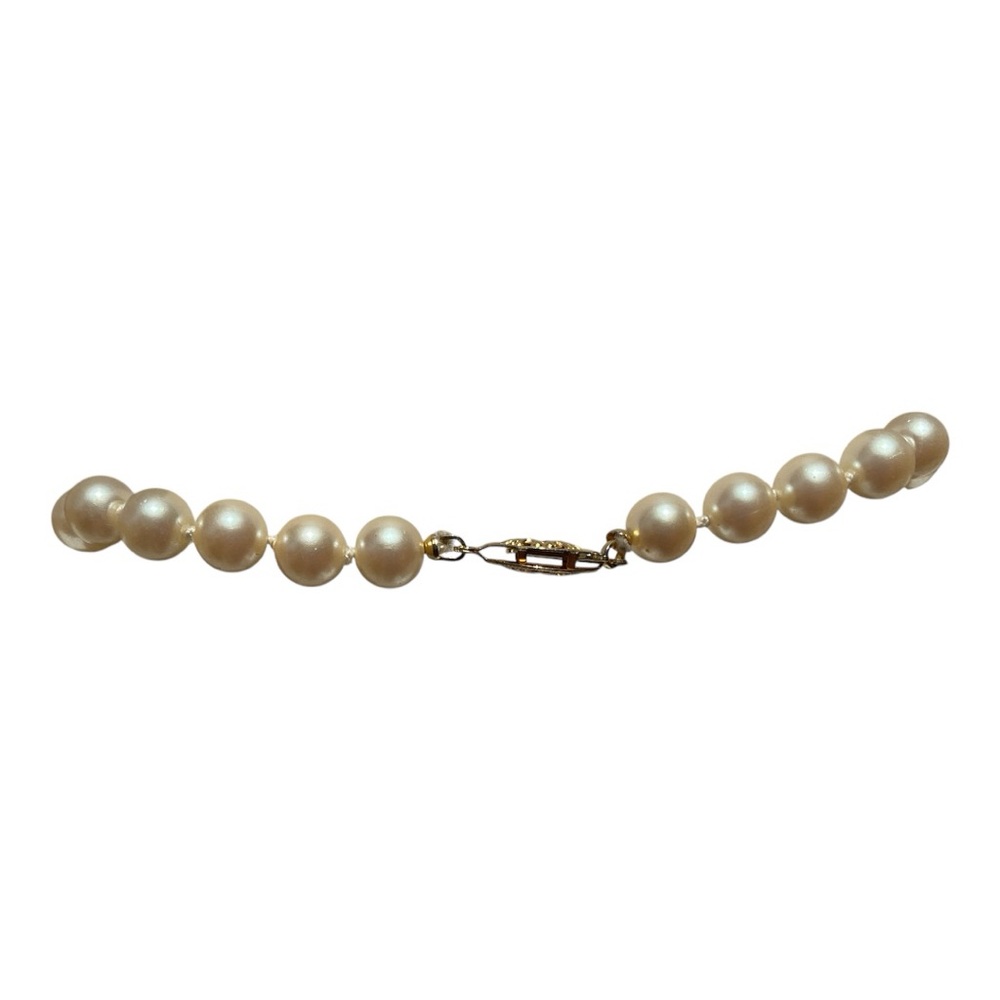 Faux Pearl Necklace Vintage 18” white - Picture 4 of 10